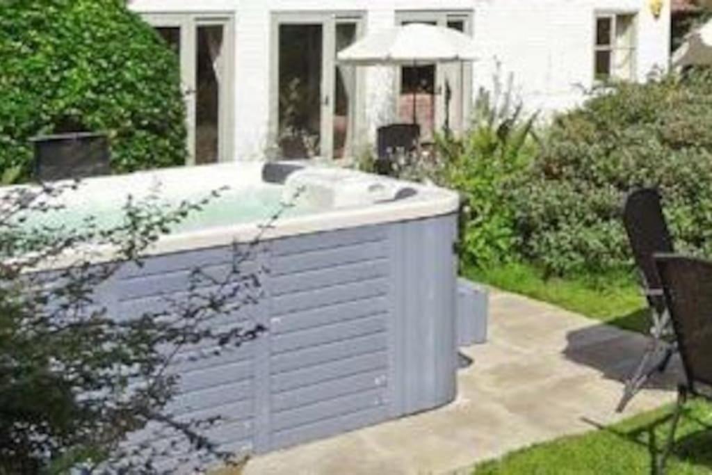 Forestry Cottage. Hot Tub, Open Fire, Dog Friendly Gaywood Extérieur photo